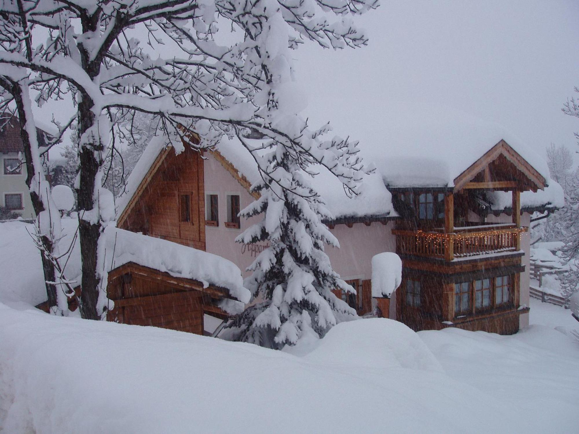 Appartamenti Loretta La Villa  Esterno foto